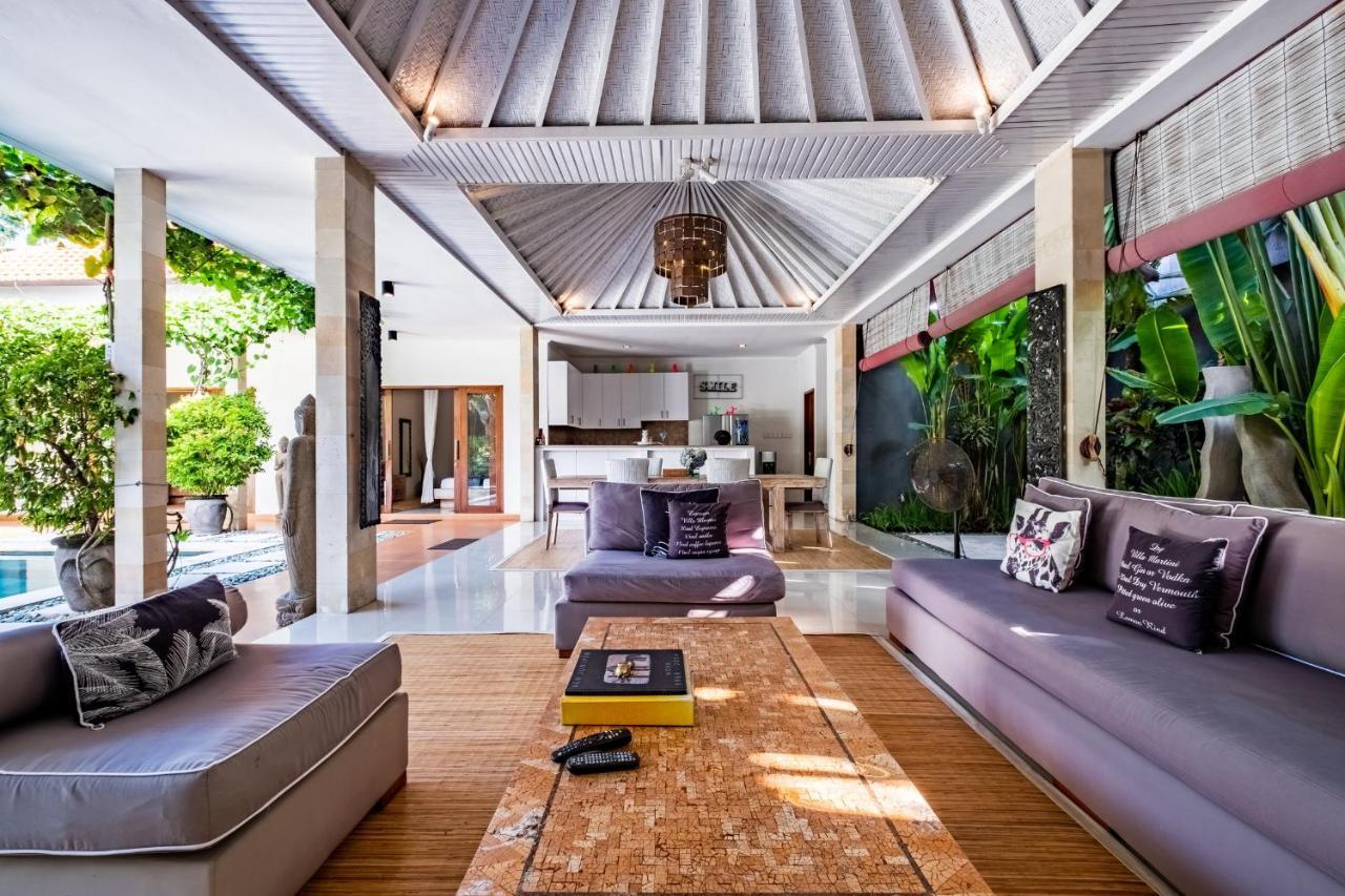 Central Seminyak Villa Martini Экстерьер фото