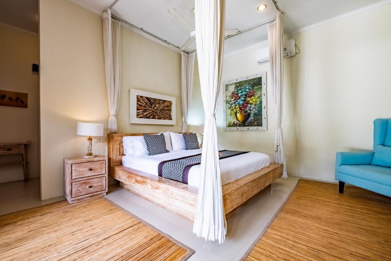 Central Seminyak Villa Martini Экстерьер фото